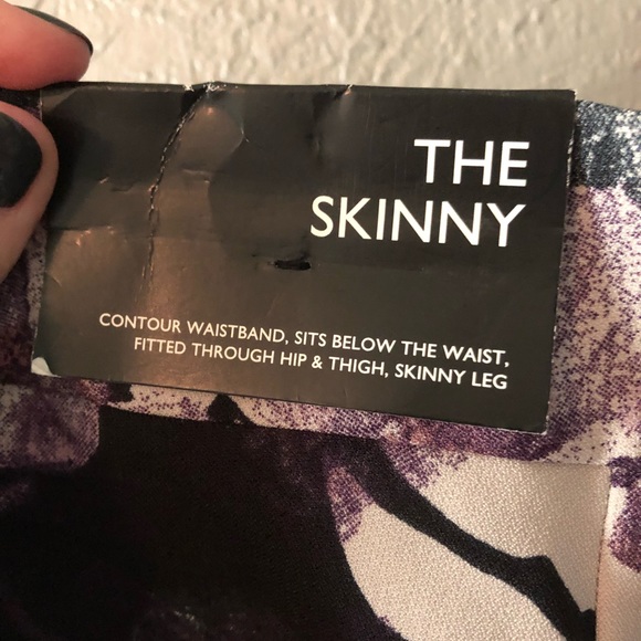 NWOT Nine West The Skinny Purple Floral Pants - Picture 8 of 8